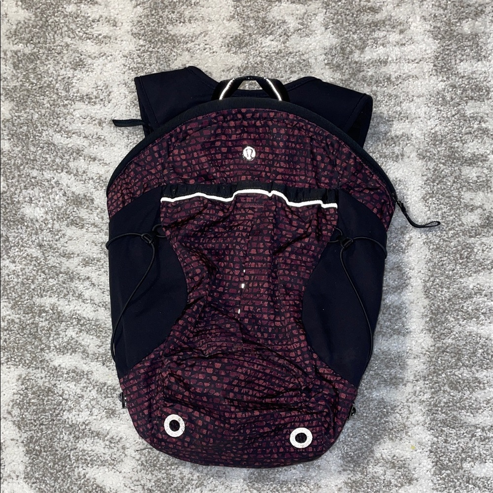 Lululemon run all day backpack-Limited Print